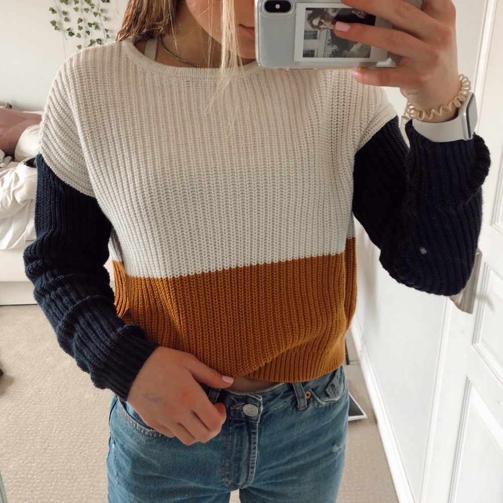 L.A. Hearts Sweater (PacSun) - size small